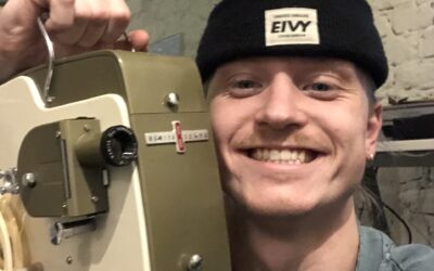 Alex gör dokumentär på praktiken