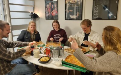 Caroline har praktik på produktionsbolag